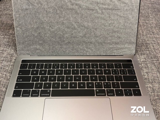 2020款16寸MacBook Pro或将升级摄像头 